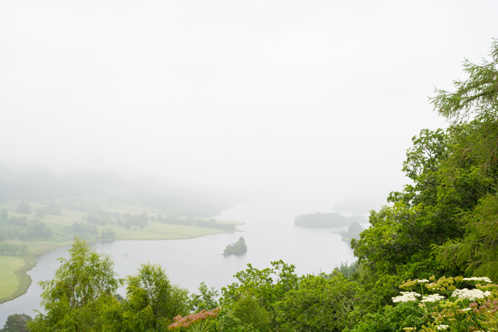 Típico clima escocés en Loch Tummel