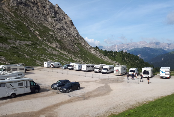 Parking del Passo Pordoi