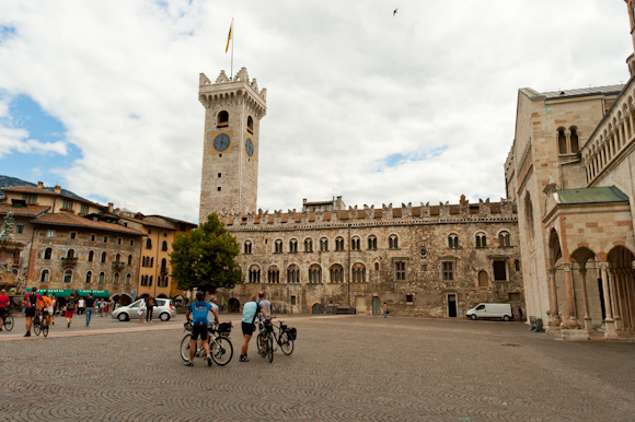 Plaza del Duomo, Trento