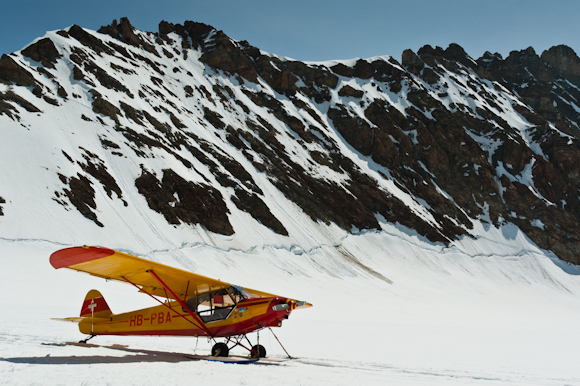 Excursiones en avioneta por la zona