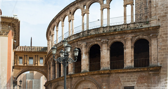 Arcos de la parte trasera de la Catedral de Santa María de Valencia