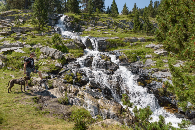 Cascada camino al Forau de Aiguallut