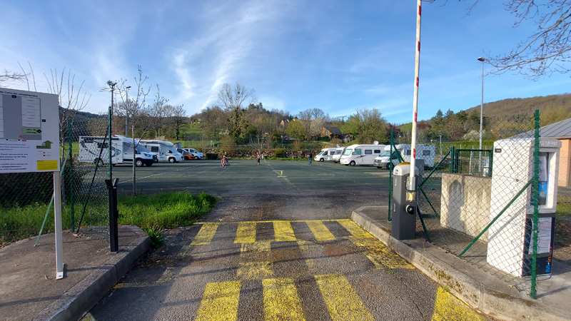 Área de autocaravanas de Najac, Francia