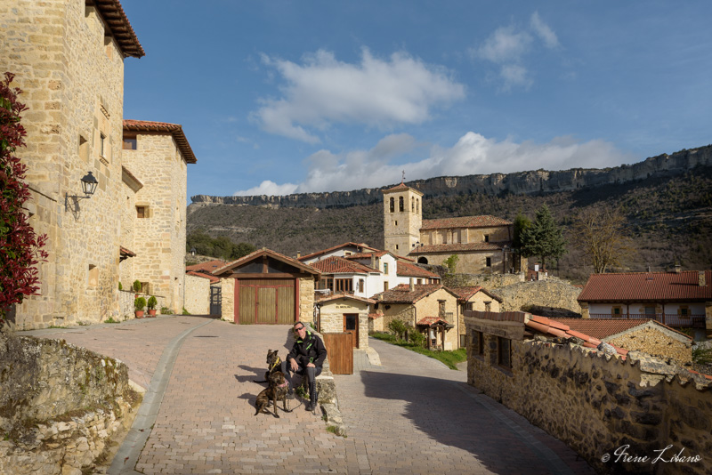 Torre-palacio de los Brizuela y la iglesia de San Pelayo, Puentedey