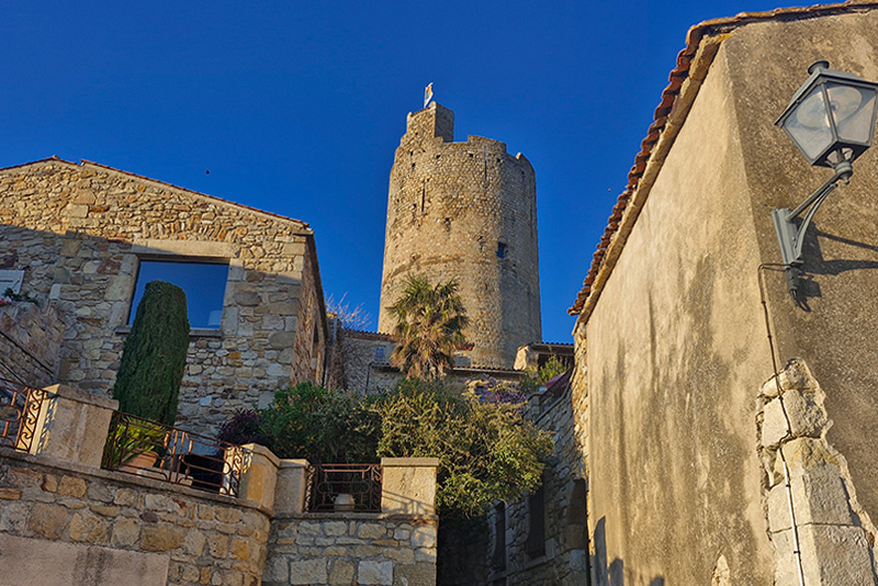 Montpeyroux, Auvernia, Francia, en autocaravana